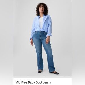 Size 20P New with Tags! GAP Mid Rise Baby Boot Cut Jeans  (Size 35 petite)